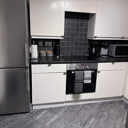 Hogwarts Apartment Abbots Langley المظهر الخارجي الصورة