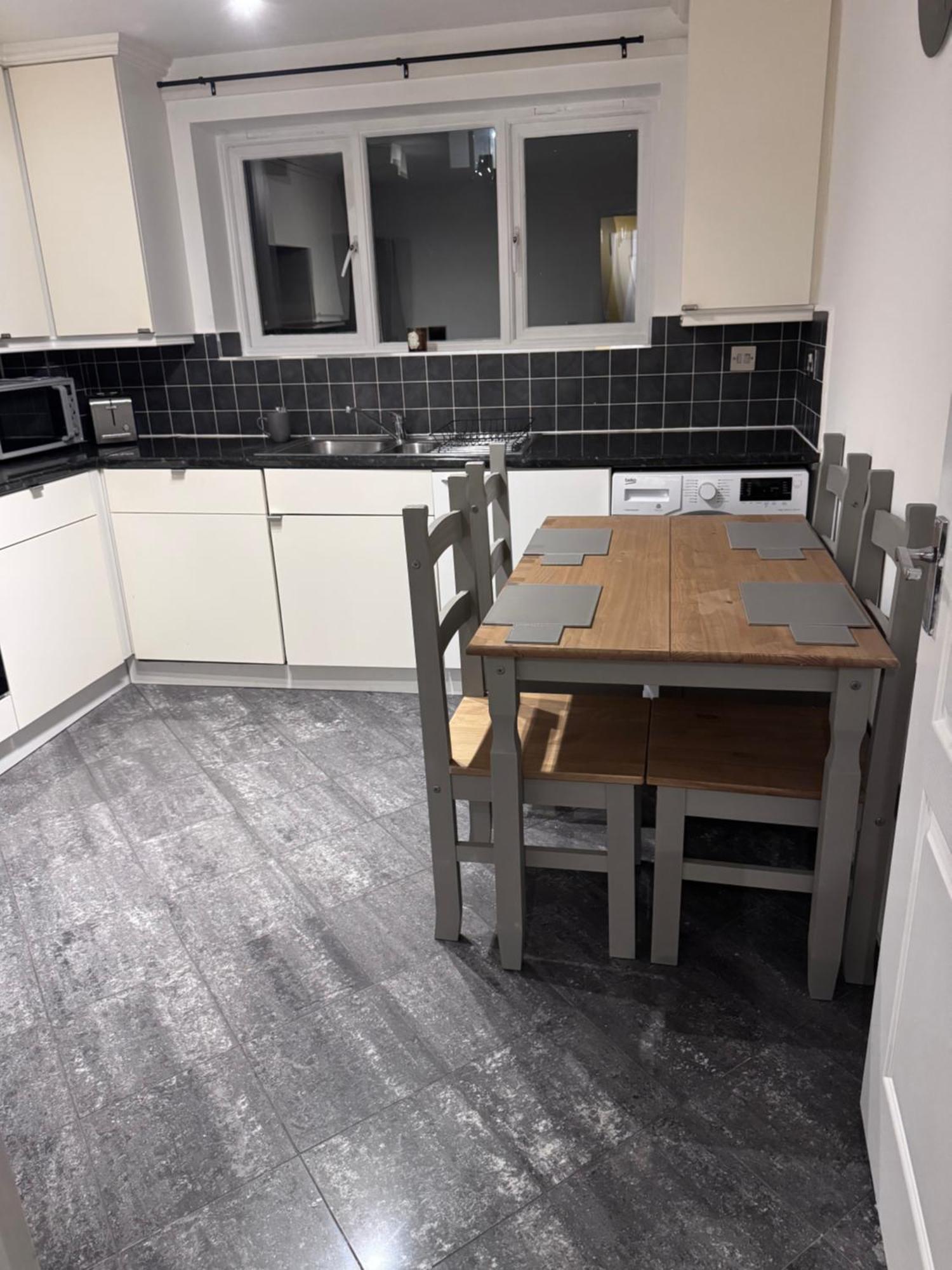 Hogwarts Apartment Abbots Langley المظهر الخارجي الصورة