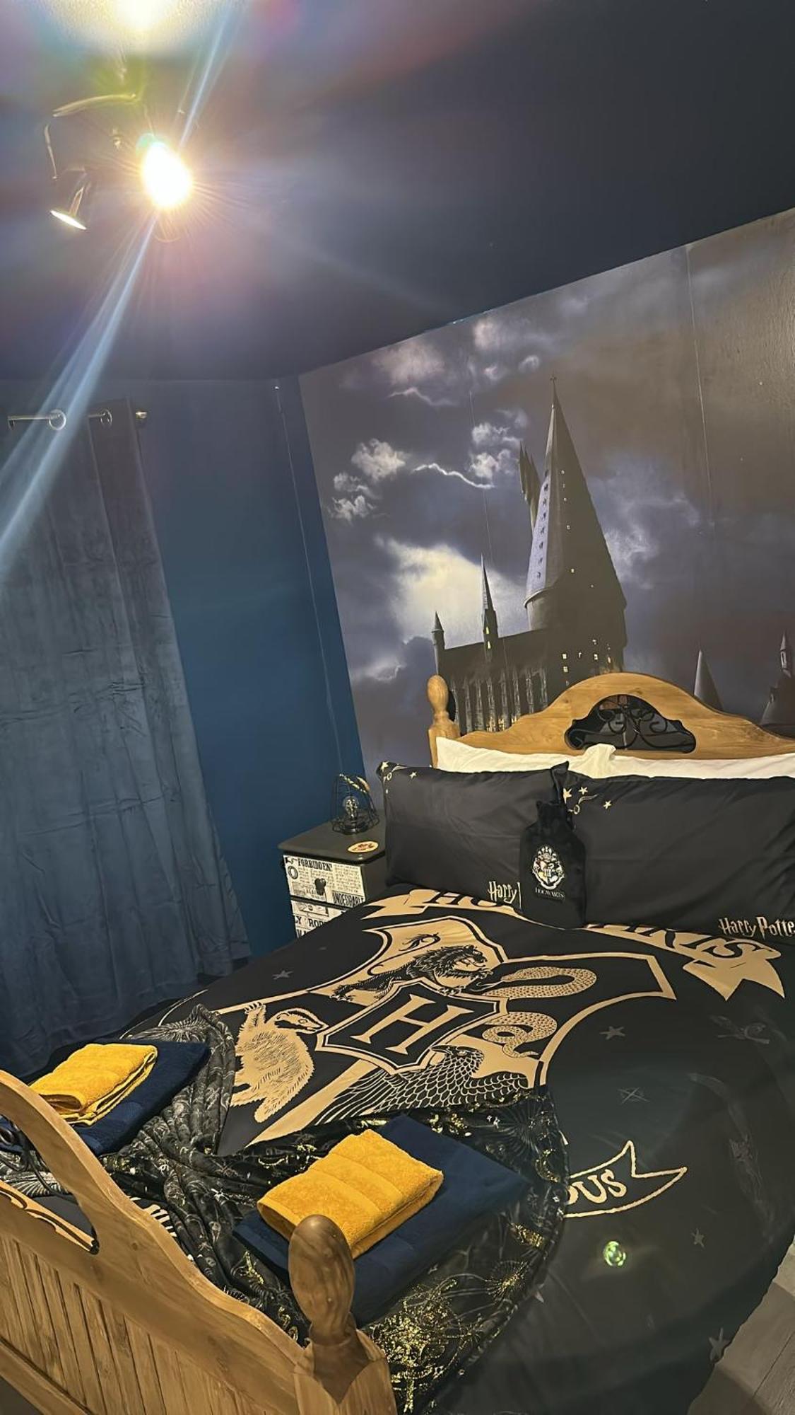 Hogwarts Apartment Abbots Langley المظهر الخارجي الصورة